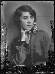 Annie Roland Holst-de Meester (1927)